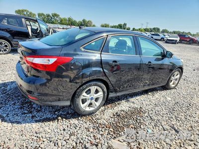 Trzecie zdjęcie samochodu z tyłu: 2014 FORD FOCUS SE VIN:1FADP3F29EL417734 - miniatura