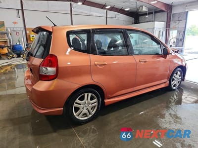 Trzecie zdjęcie samochodu z tyłu: 2008 HONDA FIT SPORT VIN:JHMGD38618S033441 - miniatura