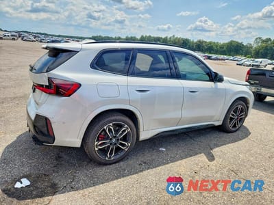 Trzecie zdjęcie samochodu z tyłu: 2024 BMW X1 M35I VIN:WBX13EF09R5Y41818 - miniatura
