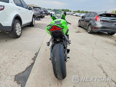 Czwarte zdjęcie samochodu z boku: 2026 KAWASAKI ZX1003 A VIN:JKBZXXA12TA001027 - miniatura