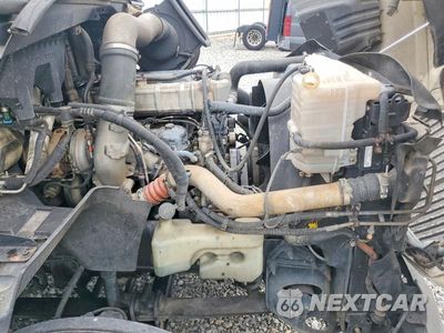 Zdjęcie 11 z 14 samochodu: 2016 INTERNATIONAL LF687 SEMI TRUCK VIN:3HSDJSNR6GN074260 - miniatura