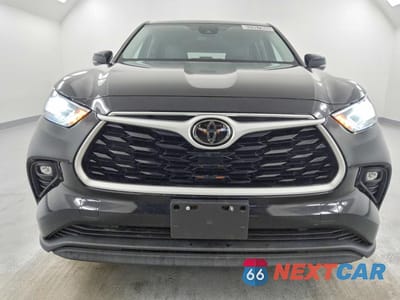 Piąte zdjęcie samochodu w środku: 2021 TOYOTA HIGHLANDER LE VIN:5TDBZRBH8MS525591 - miniatura