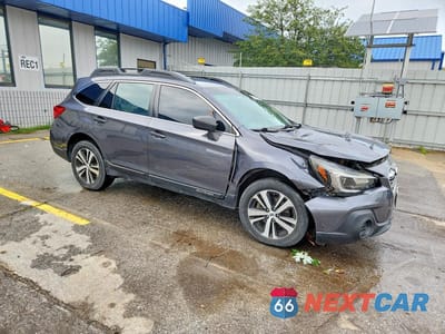 Czwarte zdjęcie samochodu z boku: 2018 SUBARU OUTBACK 2.5I VIN:4S4BSAACXJ3354007 - miniatura