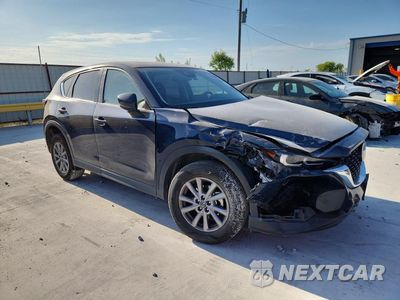Czwarte zdjęcie samochodu z boku: 2023 MAZDA CX-5 PREFERRED VIN:JM3KFBCM7P0112393 - miniatura