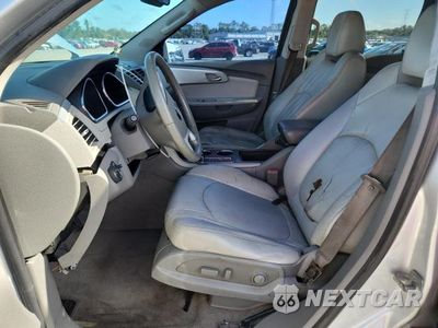 Zdjęcie 7 z 13 samochodu: 2010 CHEVROLET TRAVERSE LT VIN:1GNLRGED8AS155030 - miniatura