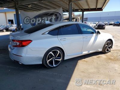 Trzecie zdjęcie samochodu z tyłu: 2018 HONDA ACCORD SPORT VIN:1HGCV1F38JA147833 - miniatura