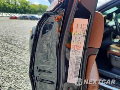 Zdjęcie 13 z 13 samochodu: 2017 JEEP GRAND CHEROKEE SUMMIT VIN:1C4RJFJT8HC670213 - miniatura