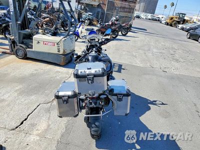 Zdjęcie 6 z 8 samochodu: 2024 BMW R 1250 GS ADVENTURE VIN:WB10M1308R6J77876 - miniatura