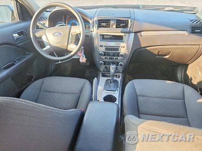 Zdjęcie 8 z 12 samochodu: 2010 FORD FUSION SE VIN:3FAHP0HA1AR317787 - miniatura