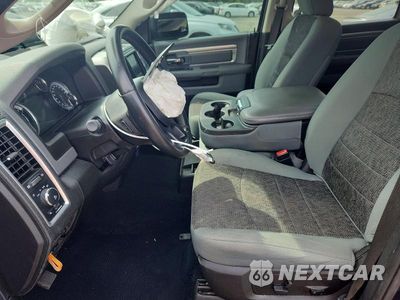 Zdjęcie 7 z 12 samochodu: 2019 RAM 1500 CLASSIC SLT VIN:1C6RR6TTXKS584931 - miniatura