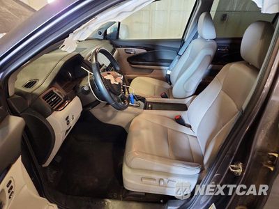 Zdjęcie 7 z 13 samochodu: 2019 HONDA PILOT TOURING VIN:5FNYF6H6XKB076505 - miniatura