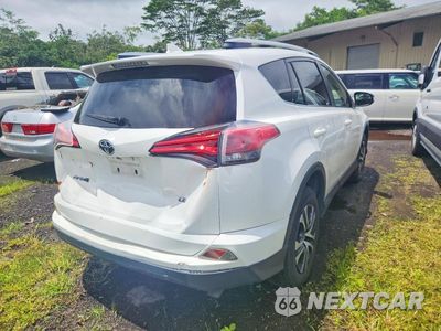 Trzecie zdjęcie samochodu z tyłu: 2016 TOYOTA RAV4 LE VIN:JTMZFREV8GJ095829 - miniatura
