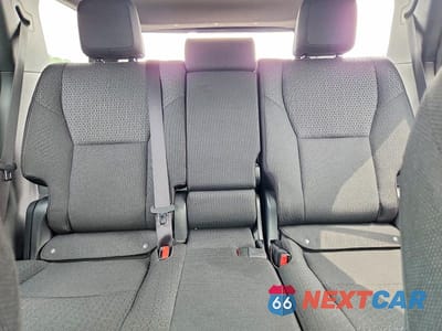 Zdjęcie 10 z 13 samochodu: 2025 TOYOTA 4RUNNER SR5 VIN:JTEVA5BR7S5045823 - miniatura