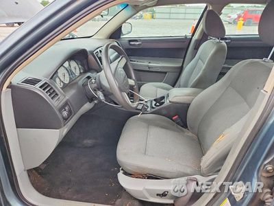 Zdjęcie 7 z 12 samochodu: 2005 CHRYSLER 300 VIN:2C3JA43R05H546601 - miniatura