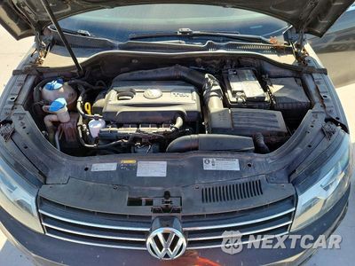 Zdjęcie 11 z 12 samochodu: 2016 VOLKSWAGEN EOS KOMFORT VIN:WVWBW8AH4GV000204 - miniatura
