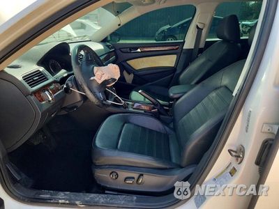 Zdjęcie 7 z 12 samochodu: 2012 VOLKSWAGEN PASSAT SEL VIN:1VWCP7A33CC097480 - miniatura