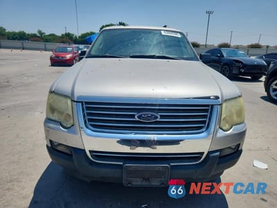 Piąte zdjęcie samochodu w środku: 2007 FORD EXPLORER XLT VIN:1FMEU63E87UB00026 - miniatura
