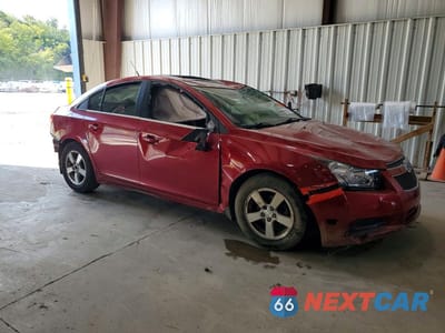 Czwarte zdjęcie samochodu z boku: 2013 CHEVROLET CRUZE LT VIN:1G1PC5SB5D7247781 - miniatura