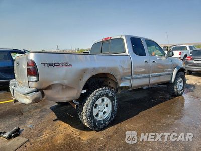 Trzecie zdjęcie samochodu z tyłu: 2002 TOYOTA TUNDRA SR5 V8 VIN:5TBBT44122S261861 - miniatura