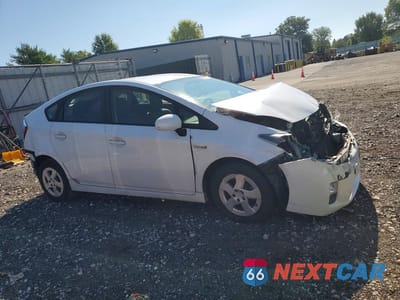 Czwarte zdjęcie samochodu z boku: 2011 TOYOTA PRIUS TWO VIN:JTDKN3DU4B5333378 - miniatura