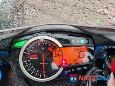 Zdjęcie 7 z 9 samochodu: 2025 SUZUKI GSX-R600 VIN:JS1GN7FA8S7101820 - miniatura