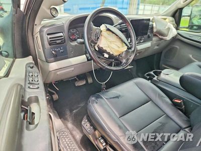 Zdjęcie 8 z 12 samochodu: 2006 FORD F250 SUPER DUTY VIN:1FTSW21P16EA94979 - miniatura