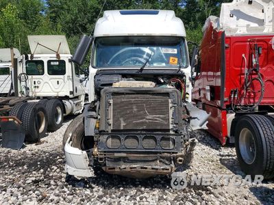 Piąte zdjęcie samochodu w środku: 2012 VOLVO VNL SEMI TRUCK VIN:4V4NC9EH0CN553419 - miniatura