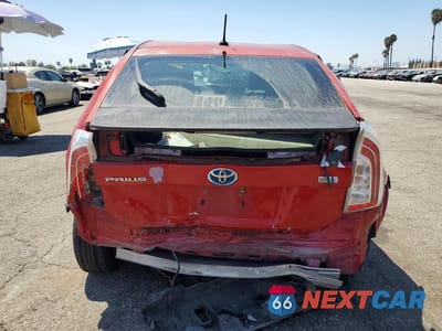 Zdjęcie 6 z 12 samochodu: 2012 TOYOTA PRIUS THREE VIN:JTDKN3DUXC5392355 - miniatura