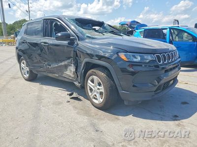 Czwarte zdjęcie samochodu z boku: 2023 JEEP COMPASS SPORT VIN:3C4NJDAN3PT515530 - miniatura