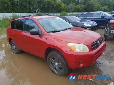 Czwarte zdjęcie samochodu z boku: 2006 TOYOTA RAV4 BASE VIN:JTMBK35V165006765 - miniatura