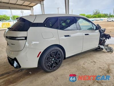 Trzecie zdjęcie samochodu z tyłu: 2026 BMW IX XDRIVE60 VIN:WB553CF04TCV07276 - miniatura