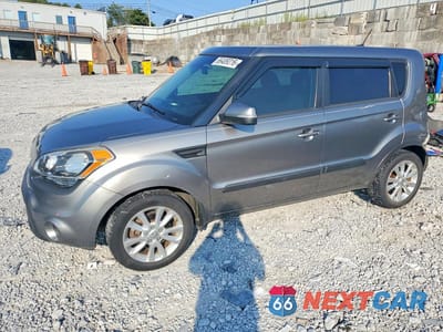 2013 KIA SOUL + KNDJT2A68D7599253 - główne zdjęcie licytacji z USA - miniatura