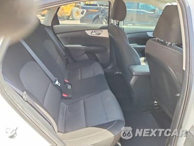 Zdjęcie 10 z 12 samochodu: 2024 KIA FORTE LX VIN:3KPF24AD2RE690254 - miniatura