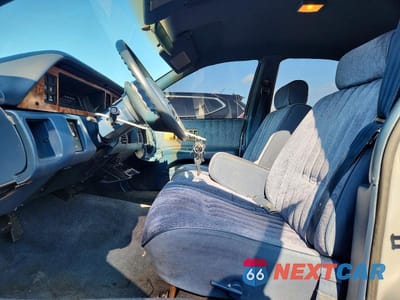 Zdjęcie 7 z 12 samochodu: 1992 CHEVROLET CAPRICE VIN:1G1BL53E3NR126983 - miniatura