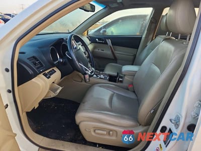 Zdjęcie 7 z 12 samochodu: 2013 TOYOTA HIGHLANDER LIMITED VIN:5TDYK3EH7DS100290 - miniatura