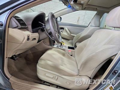 Zdjęcie 7 z 12 samochodu: 2008 TOYOTA CAMRY LE VIN:4T4BE46K28R011632 - miniatura