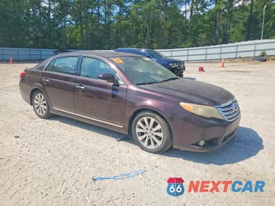 Czwarte zdjęcie samochodu z boku: 2011 TOYOTA AVALON LIMITED VIN:4T1BK3DB5BU399401 - miniatura