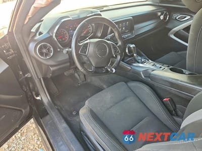 Zdjęcie 8 z 13 samochodu: 2019 CHEVROLET CAMARO LS VIN:1G1FB1RX9K0157192 - miniatura
