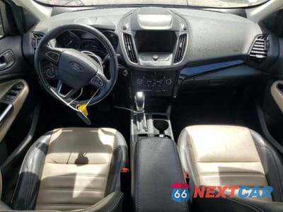 Zdjęcie 8 z 14 samochodu: 2019 FORD ESCAPE SEL VIN:1FMCU0HD1KUA47621 - miniatura
