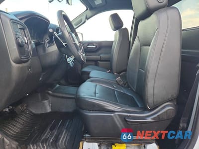 Zdjęcie 7 z 12 samochodu: 2019 CHEVROLET SILVERADO C1500 VIN:3GCNWAEHXKG210130 - miniatura