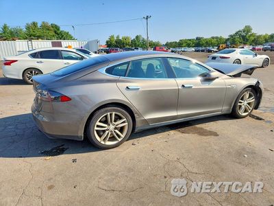 Trzecie zdjęcie samochodu z tyłu: 2015 TESLA MODEL S VIN:5YJSA1E2XFF103832 - miniatura