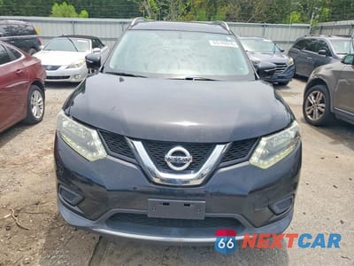 Piąte zdjęcie samochodu w środku: 2015 NISSAN ROGUE SV VIN:5N1AT2MT8FC869363 - miniatura