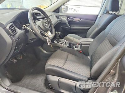 Zdjęcie 7 z 12 samochodu: 2019 NISSAN ROGUE S VIN:5N1AT2MT1KC803229 - miniatura