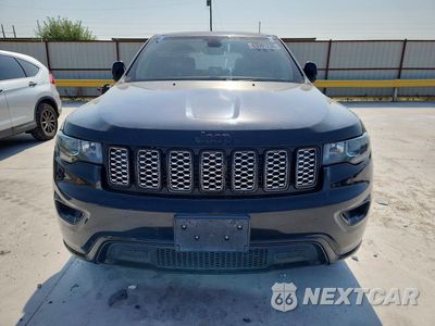 Piąte zdjęcie samochodu w środku: 2020 JEEP GRAND CHEROKEE LAREDO VIN:1C4RJFAG7LC391220 - miniatura