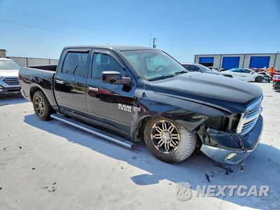 Czwarte zdjęcie samochodu z boku: 2015 RAM 1500 SLT VIN:1C6RR6LTXFS604908 - miniatura