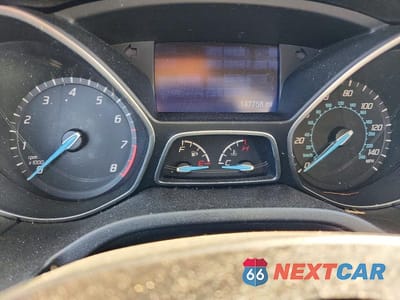 Zdjęcie 9 z 12 samochodu: 2013 FORD FOCUS SE VIN:1FADP3F22DL269957 - miniatura