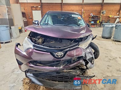 Piąte zdjęcie samochodu w środku: 2018 TOYOTA RAV4 LE VIN:2T3BFREV7JW718450 - miniatura