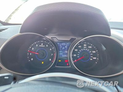 Zdjęcie 9 z 13 samochodu: 2012 HYUNDAI VELOSTER BASE VIN:KMHTC6AD9CU042927 - miniatura