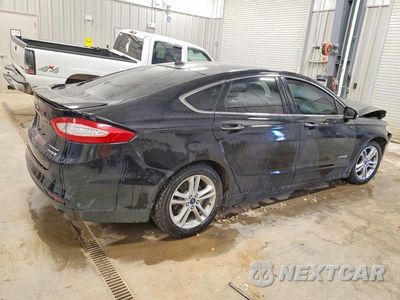 Trzecie zdjęcie samochodu z tyłu: 2016 FORD FUSION TITANIUM HEV VIN:3FA6P0RU6GR306373 - miniatura