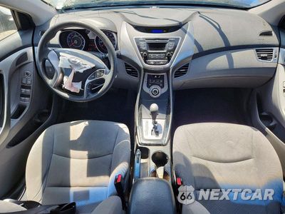 Zdjęcie 8 z 13 samochodu: 2013 HYUNDAI ELANTRA GLS VIN:KMHDH4AE8DU013889 - miniatura